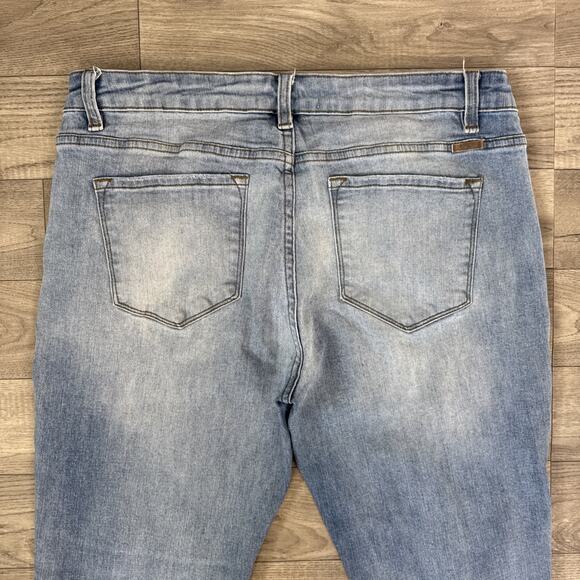 KanCan Clarie Mid Rise Boyfriend Ripped Button Fly Jeans Light Wash sz 13/30 - Picture 7 of 7